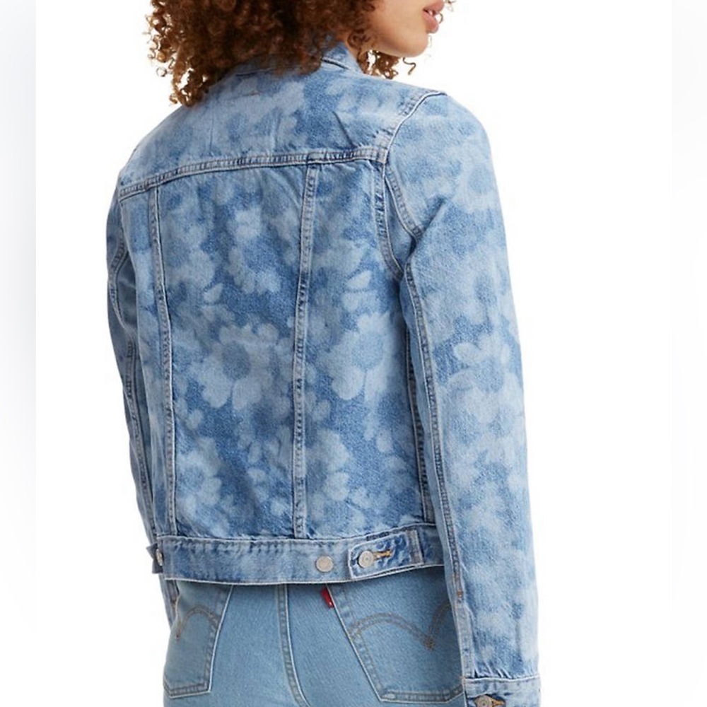 👉, Levi’s Women’s Trucker Jacket, Original Fit - Size Medium - Picture 2 of 6